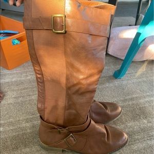 Brown boots used